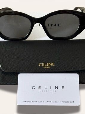 Designer Inspired Triomphe Oval Sunglasses Black w/ Case